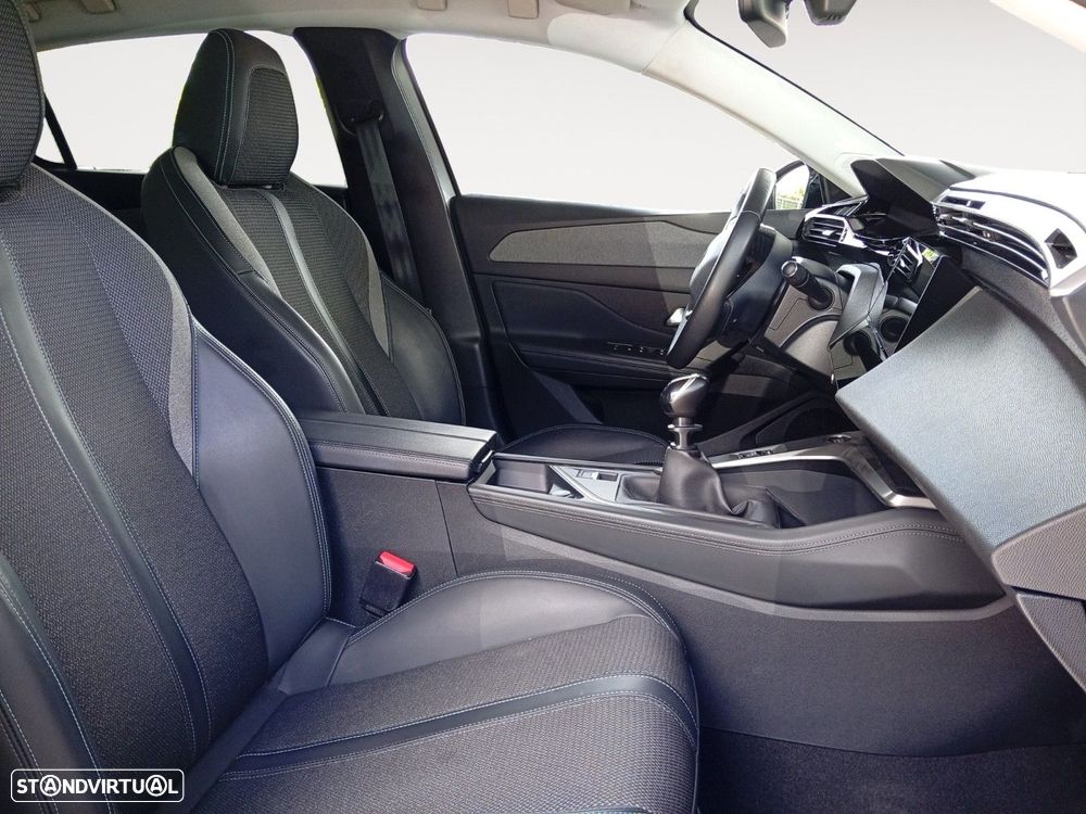 Peugeot 308 1.2 PureTech Allure - 15