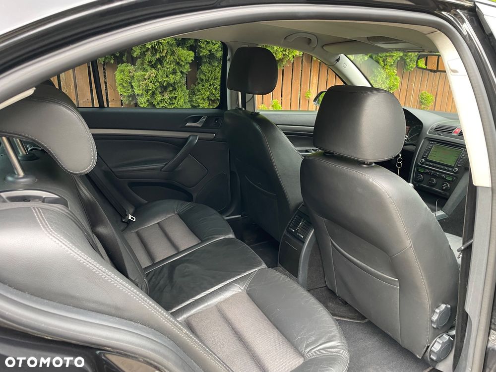 Skoda Octavia 2.0 TDI Laurin & Klement - 8