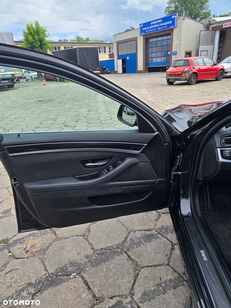 BMW Seria 5 535i - 6