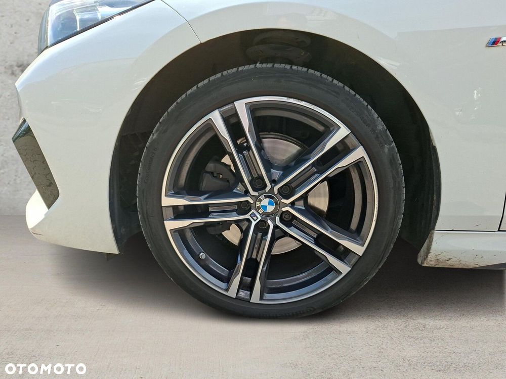 BMW Seria 2 218i M Sport - 9