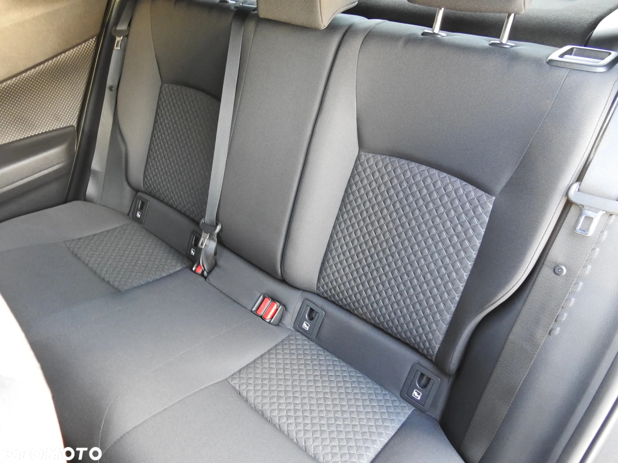 Toyota C-HR 1.8 Hybrid Style - 8