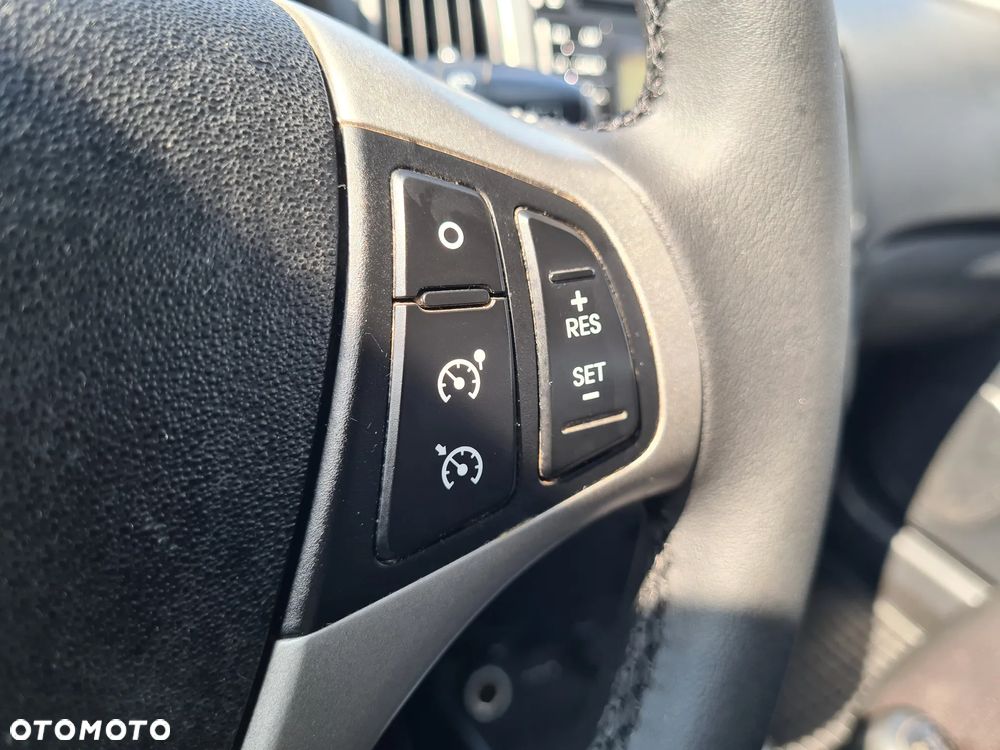 Hyundai i30 i30cw 1.4 Edition 20 - 34