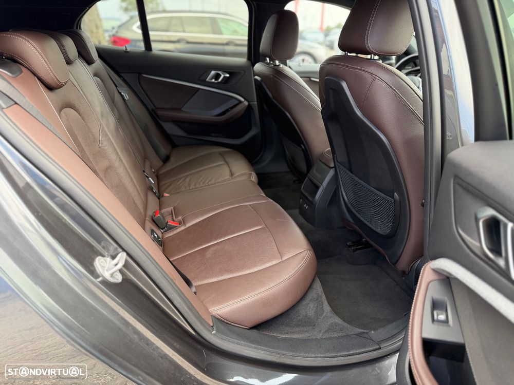 BMW 116 d Pack Desportivo M Auto - 15