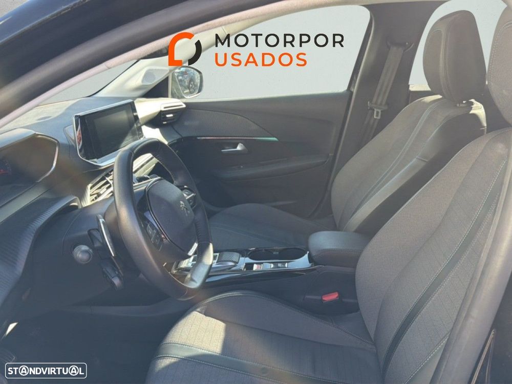 Peugeot 208 1.2 PureTech Allure EAT8 - 9