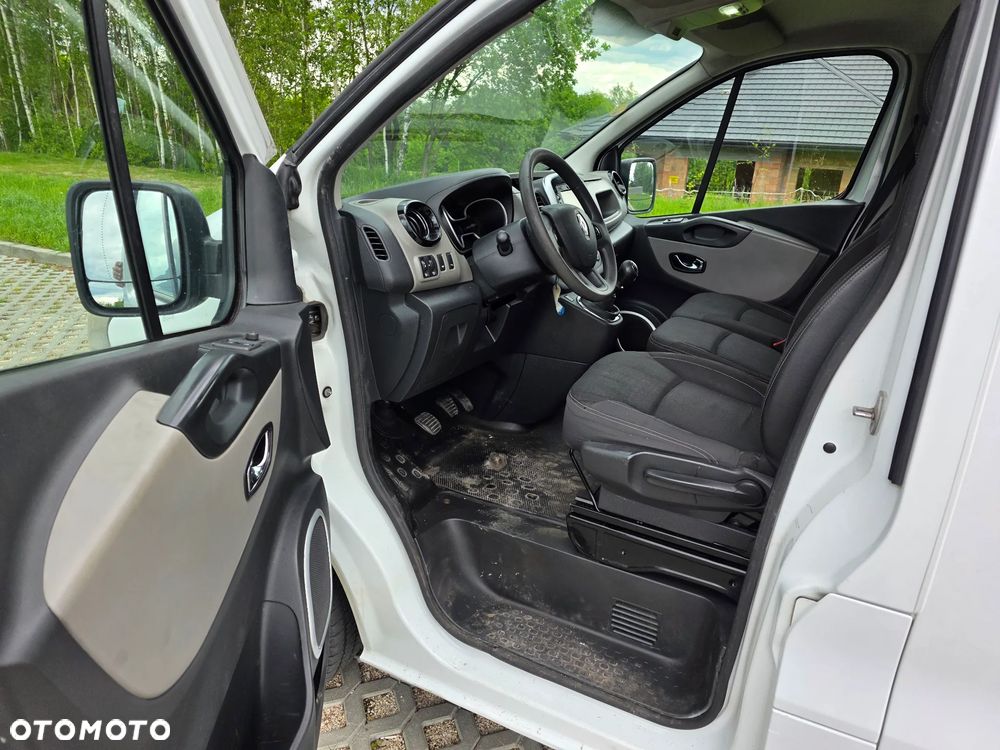 Renault Trafic - 11