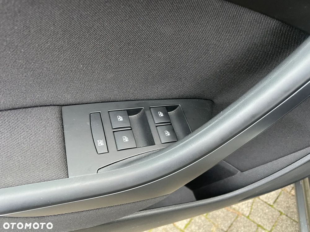 Opel Astra 1.6 Essentia EU6 - 25