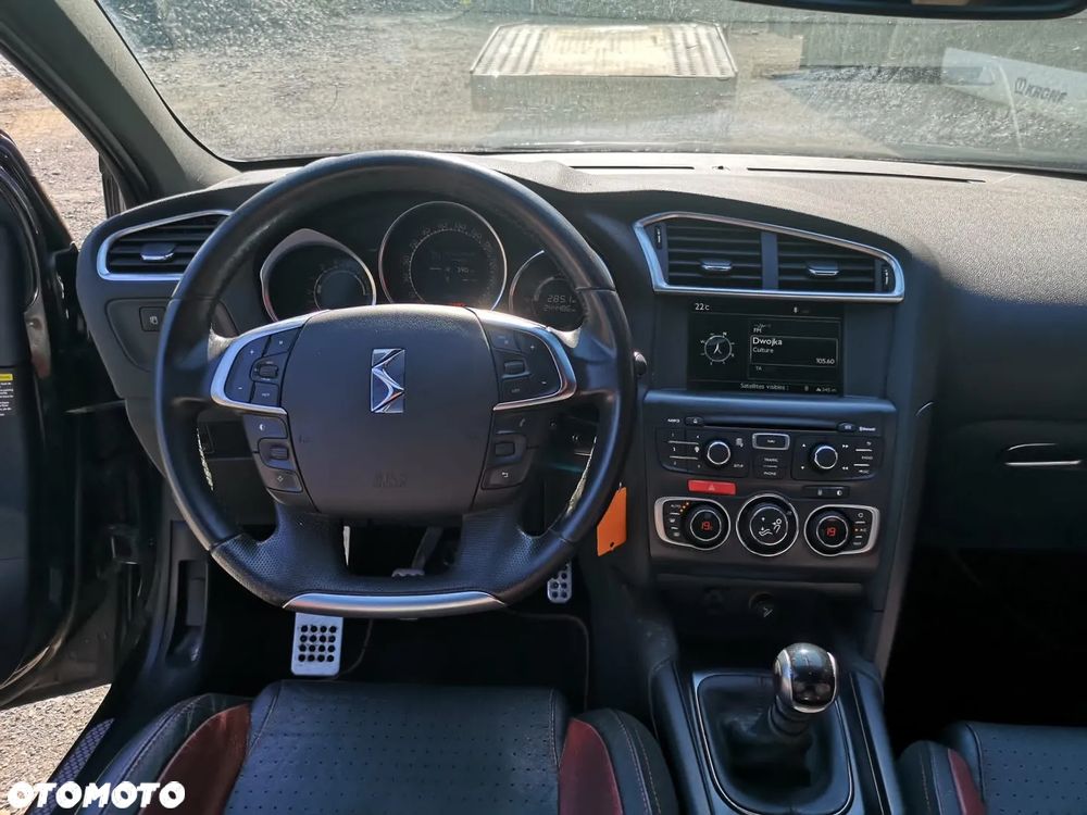 Citroën DS4 1.6 HDi SoChic - 6