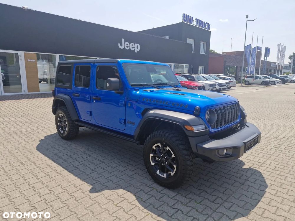 Jeep Wrangler - 32