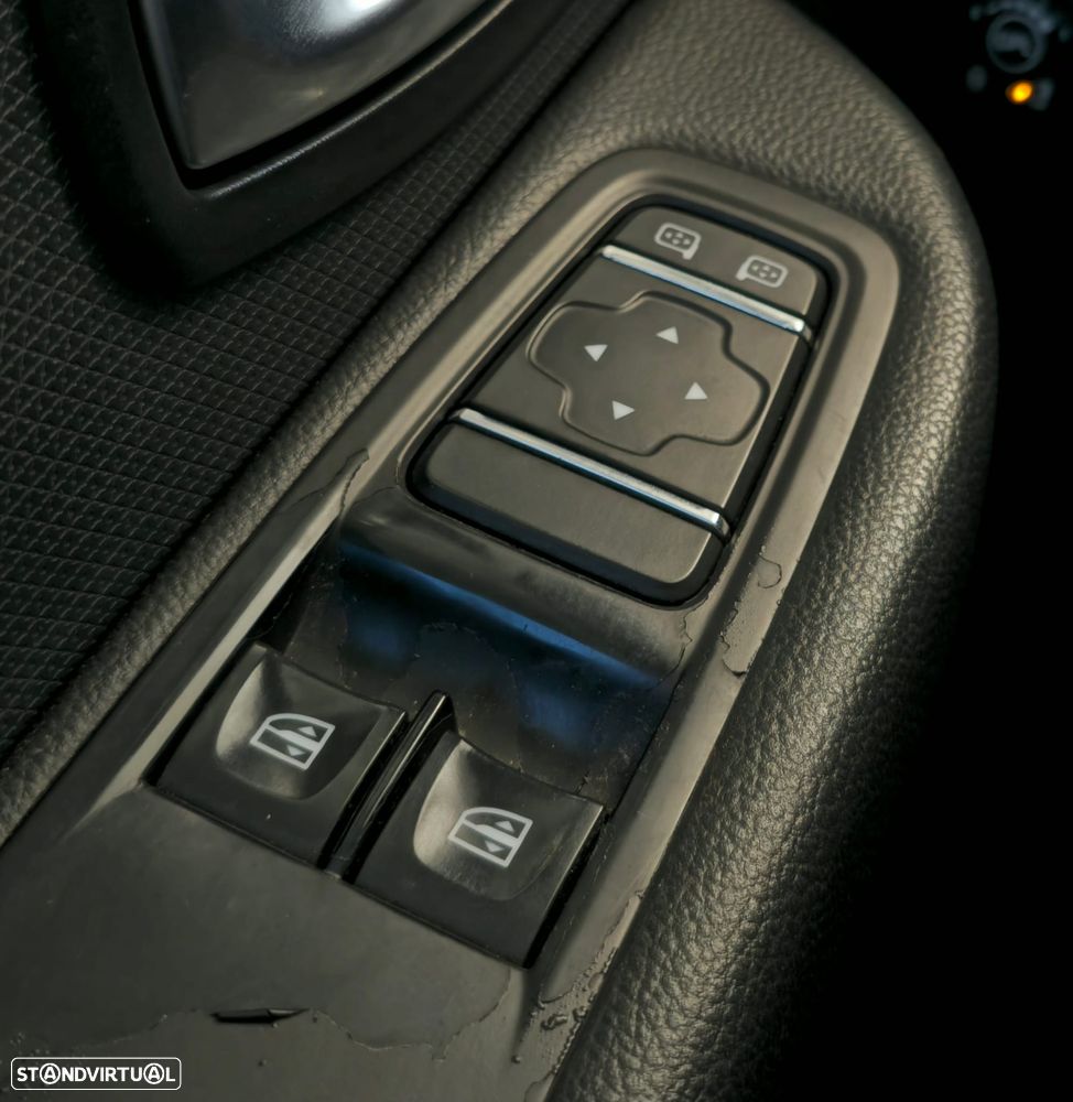 Renault Clio 0.9 TCe Limited Bi-Fuel - 13