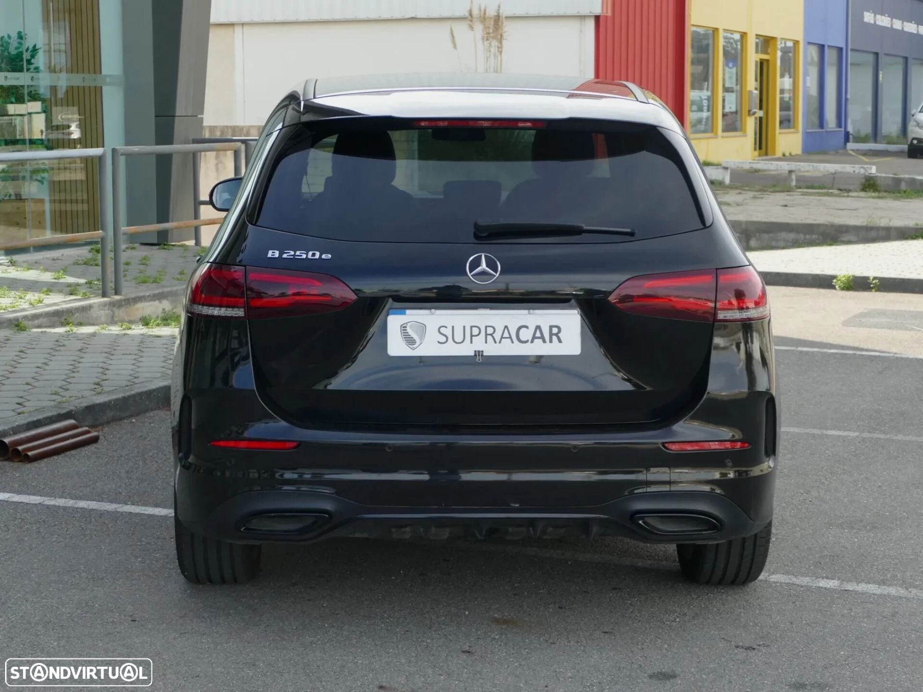 Mercedes-Benz B 250 e AMG Line - 4
