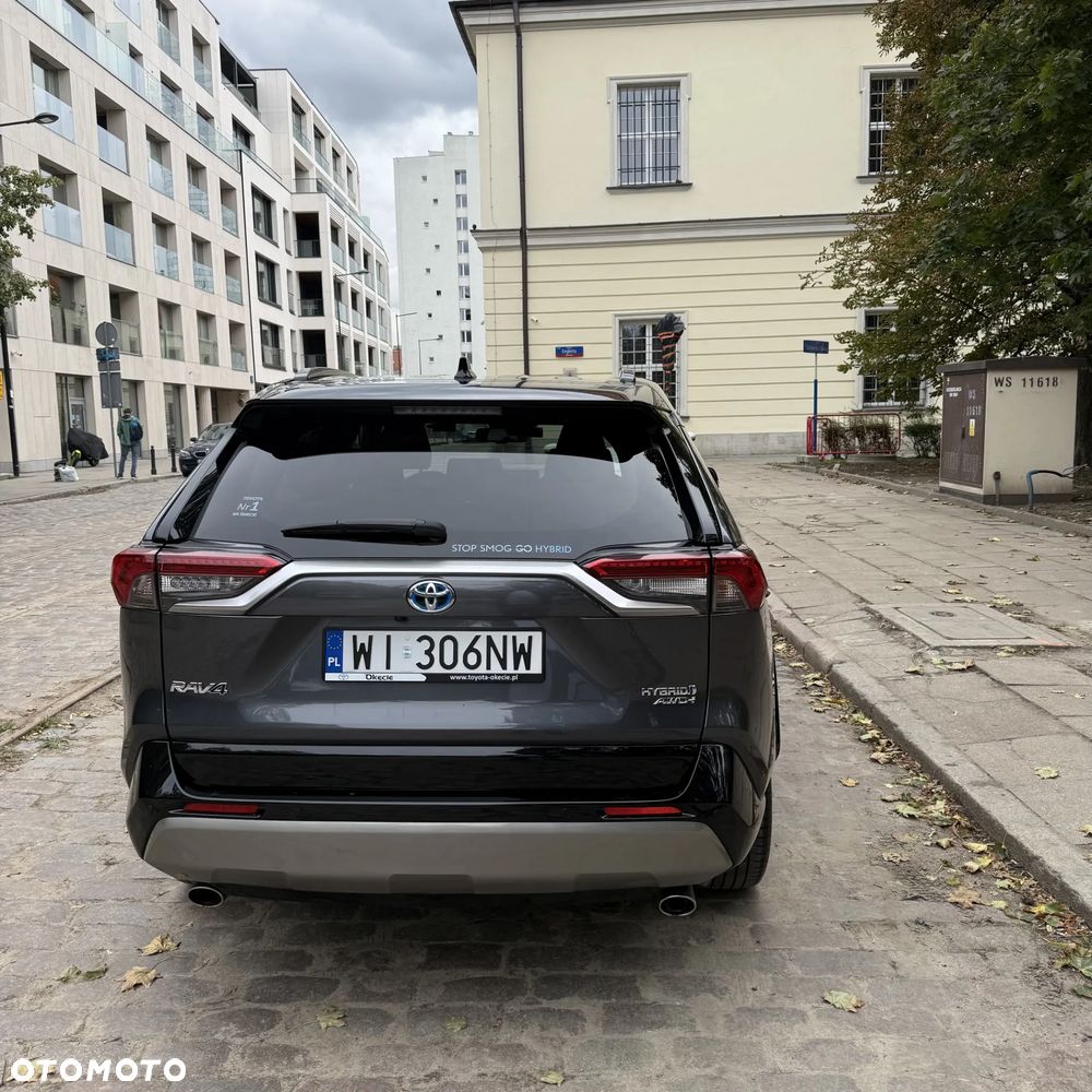 Toyota RAV4 - 6
