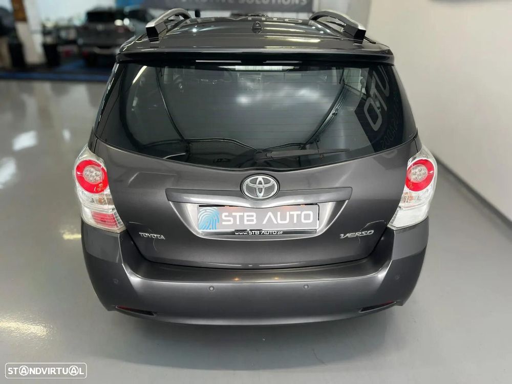 Toyota Verso 2.0 D-4D Energy - 33