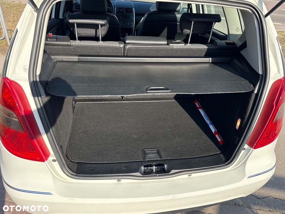 Mercedes-Benz Klasa A 180 Autotronic Avantgarde Special Edition - 24