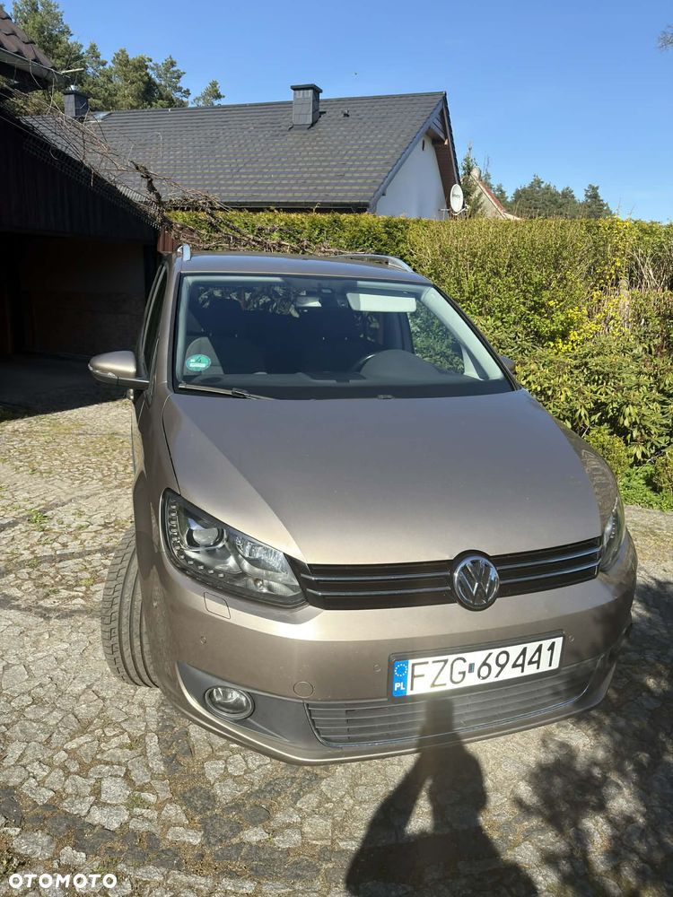 Volkswagen Touran 2.0 TDI DPF Life - 2