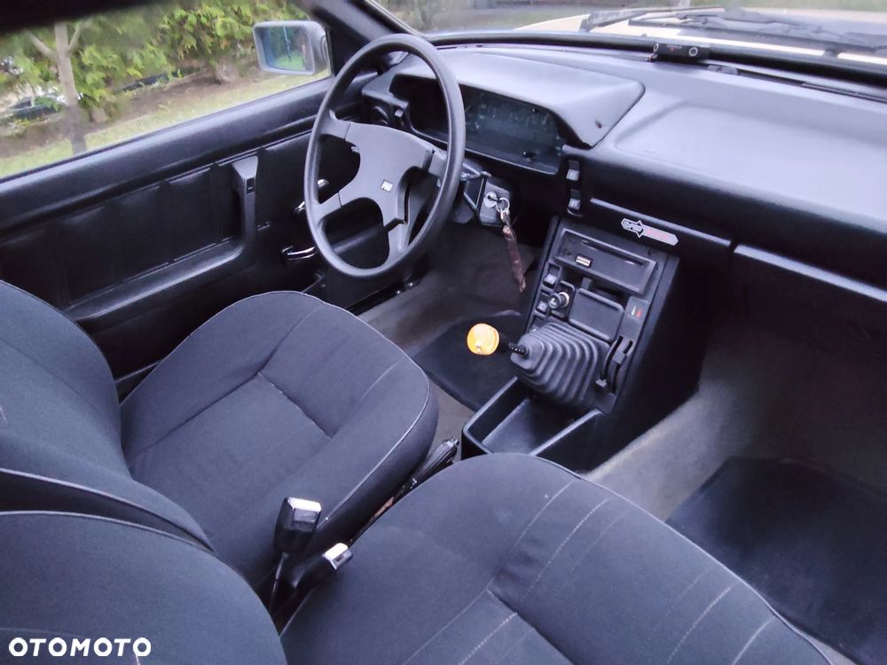 Polonez Caro - 6