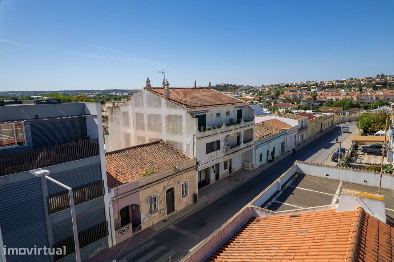 Oportunidade de Investimento: Prédio c/ Projeto Aprovado para 3 Fraçõe - Grande imagem: 2/14