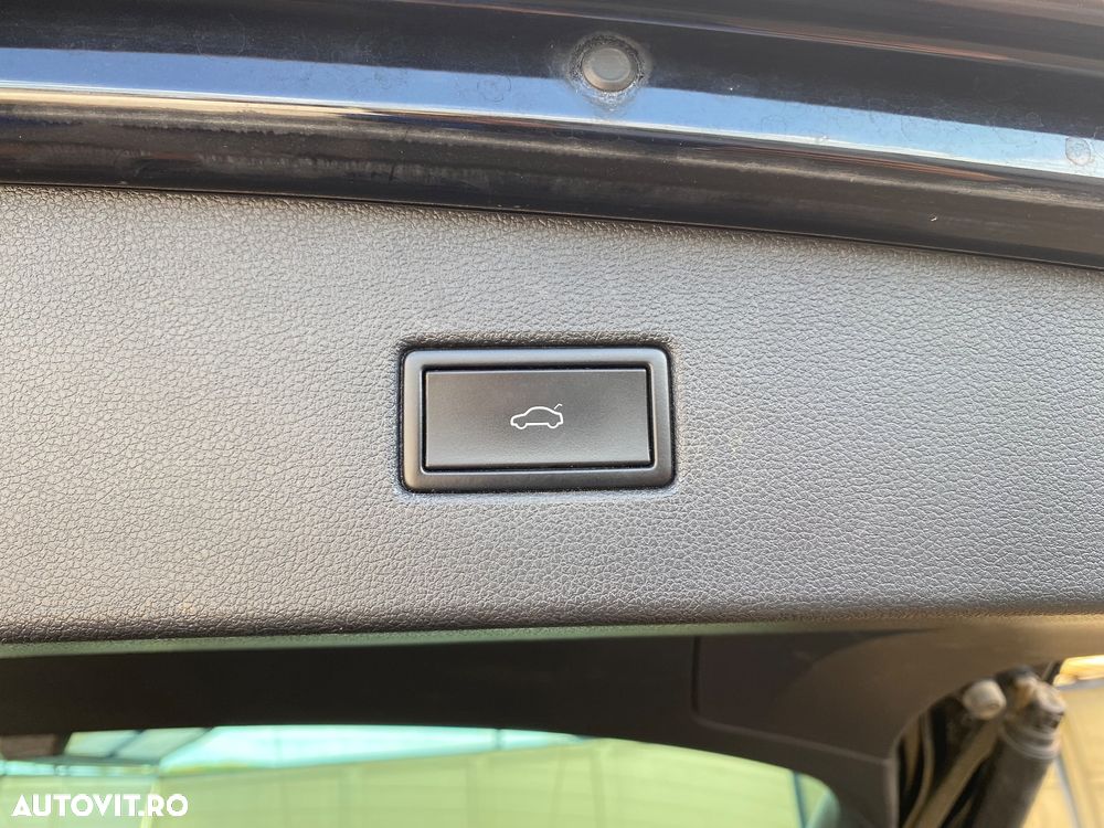 Volkswagen Tiguan 2.0 TDI SCR URBAN SPORT - 14