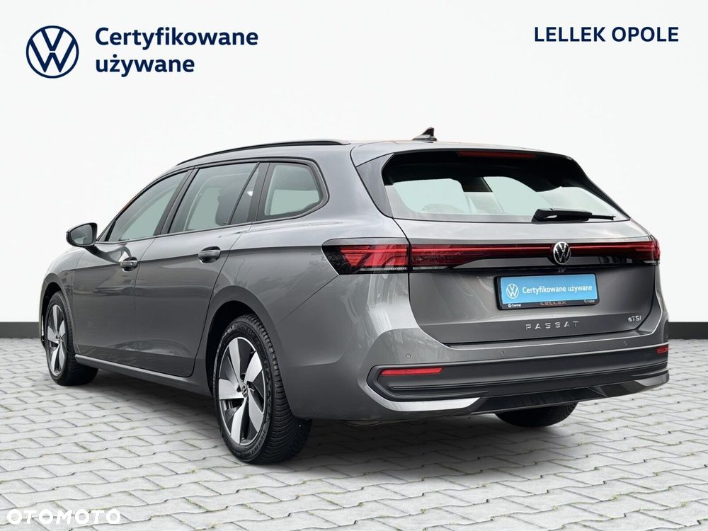 Volkswagen Passat Variant 1.5 TSI ACT mHEV DSG - 9
