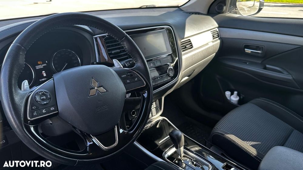 Mitsubishi Outlander 2.2 Litre DI-D AWD Instyle Aut. - 19