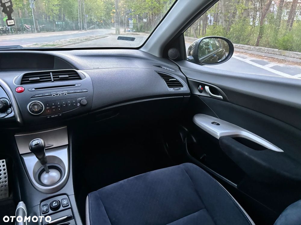 Honda Civic 1.8i-VTEC Comfort - 11