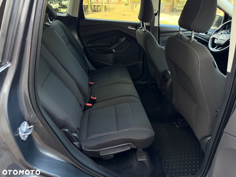 Ford Kuga 1.5 EcoBoost 2x4 Titanium - 21