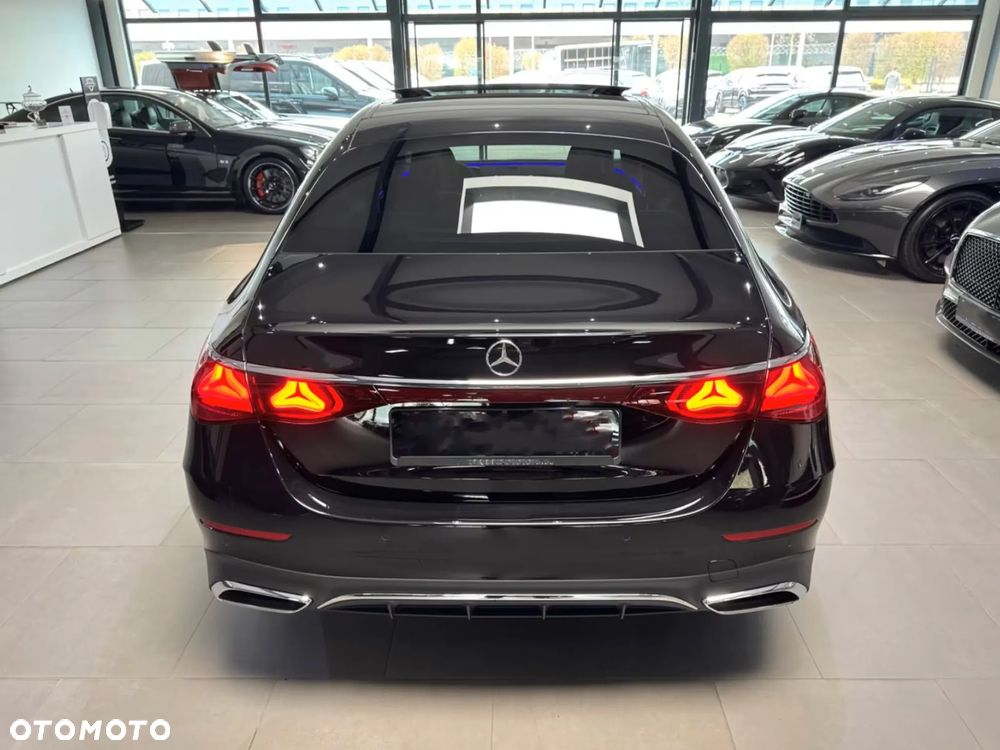 Mercedes-Benz Klasa E 220 d mHEV 4-Matic AMG 9G-Tronic - 9