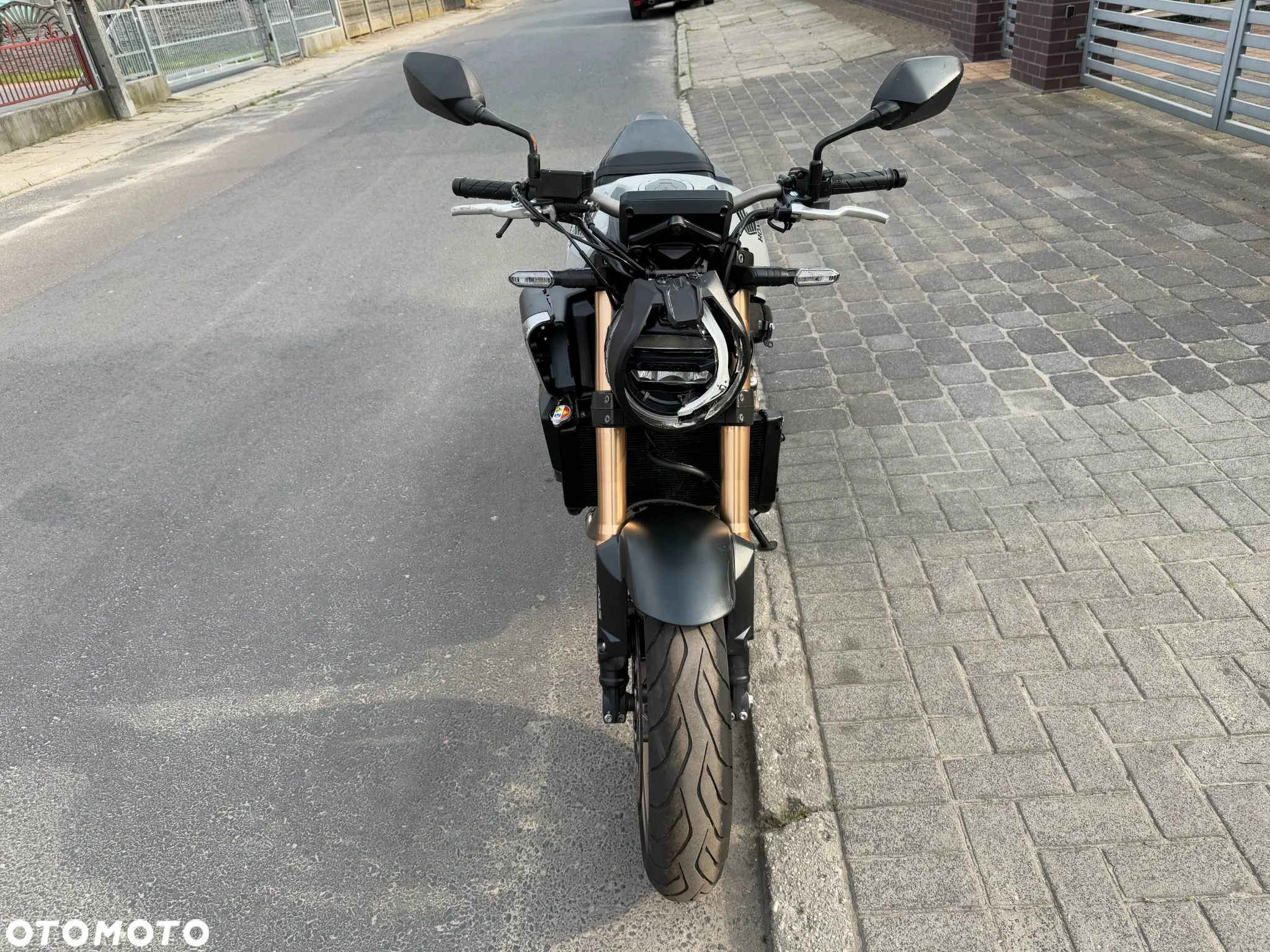 Honda CB - 2