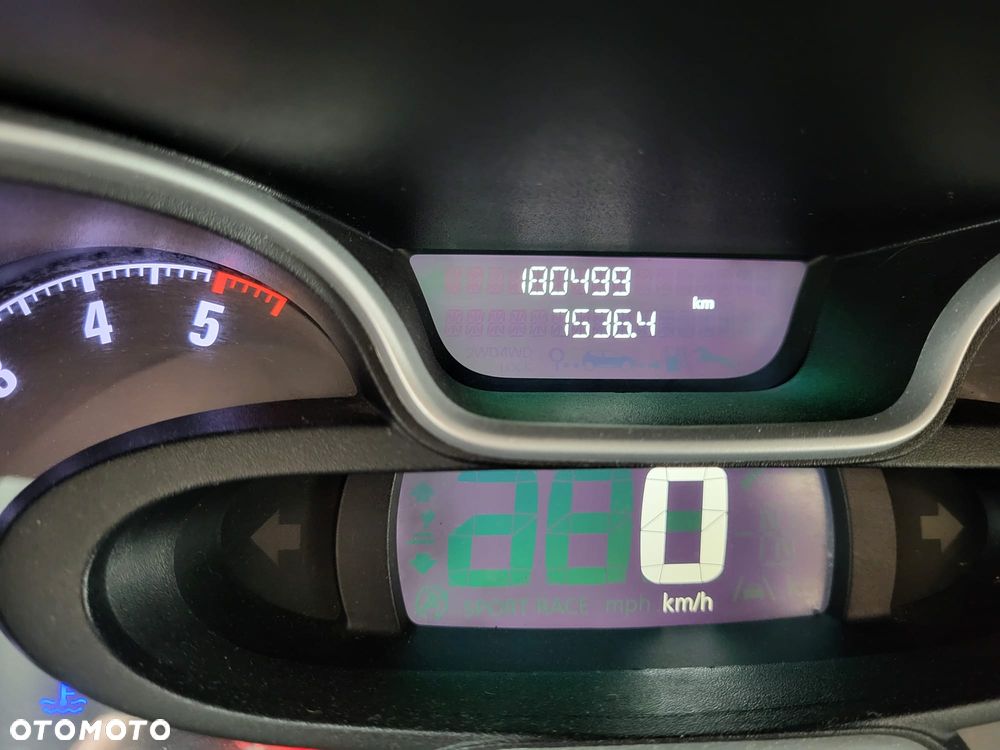 Opel Vivaro - 8