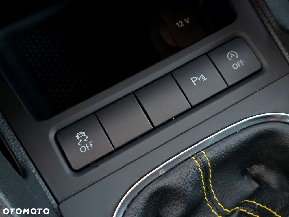 Volkswagen Scirocco 1.4 TSI BlueMotion Technology Club - 35