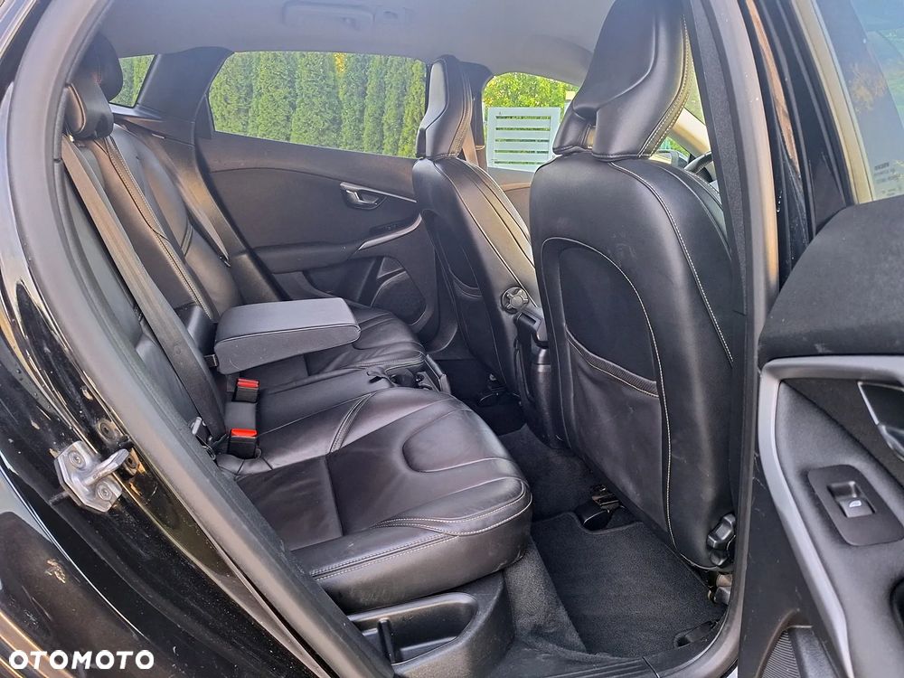Volvo V40 D2 - 22