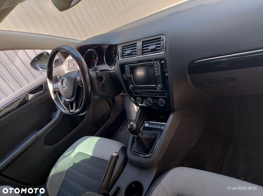 Volkswagen Jetta 1.4 TSI BMT Comfortline - 18