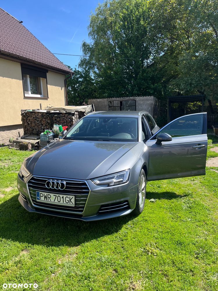 Audi A4 Avant 2.0 TDI S tronic - 1