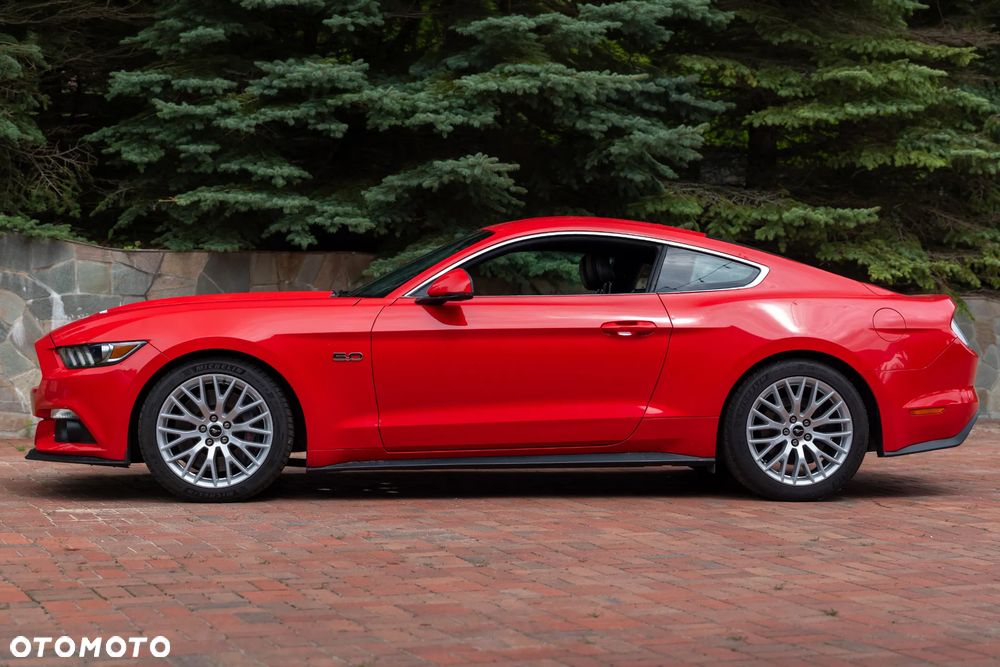 Ford Mustang 5.0 V8 GT - 5