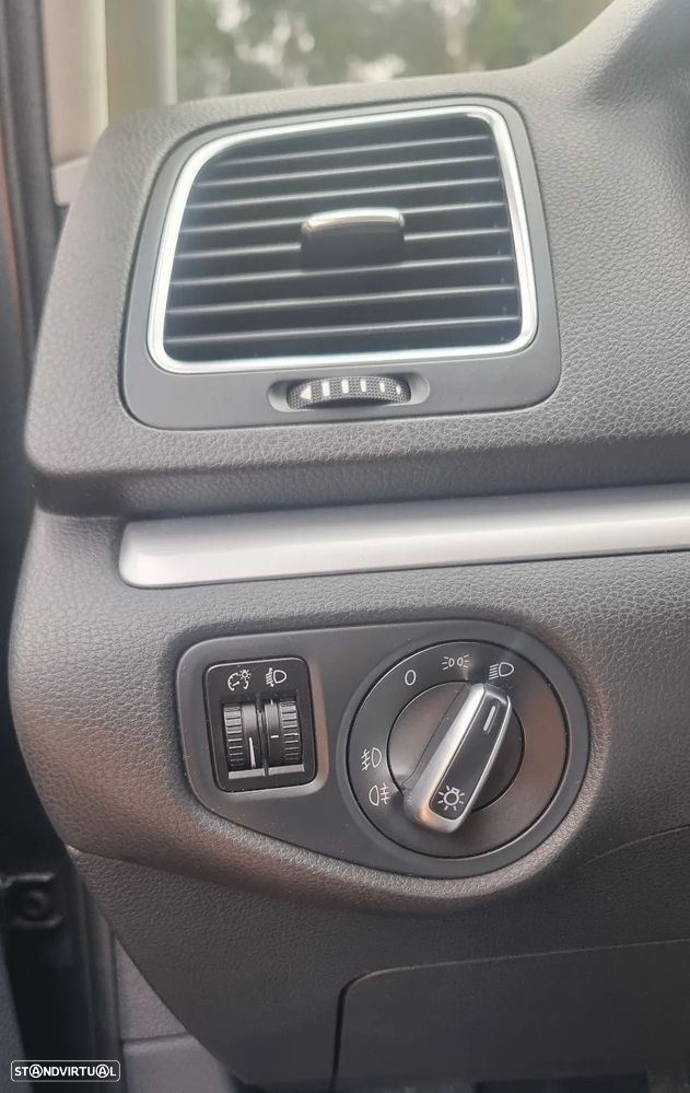 VW Sharan - 4