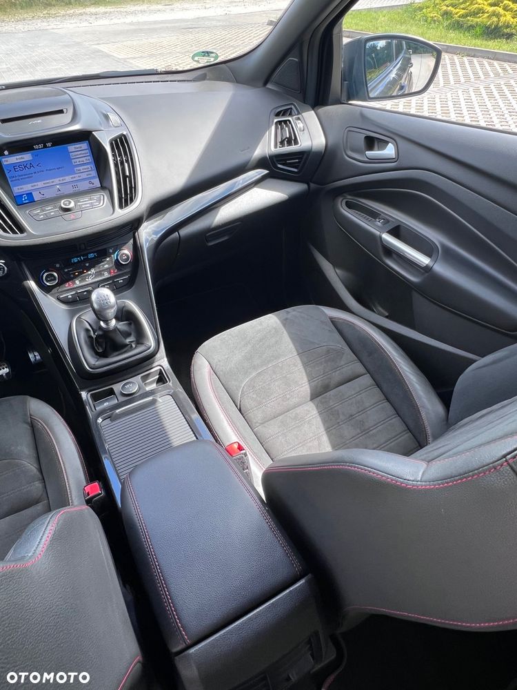 Ford Kuga 2.0 TDCi AWD ST-Line - 14