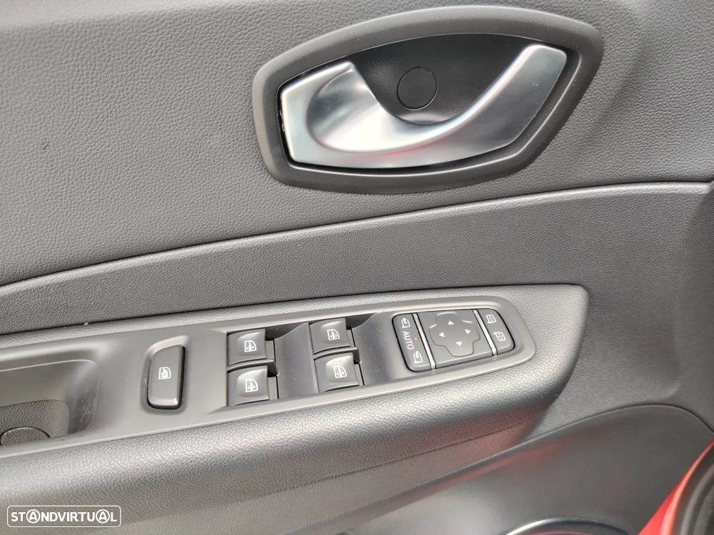 Renault Captur 1.5 dCi Exclusive - 13