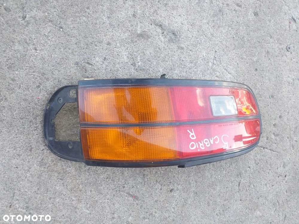 TOYOTA CELICA 5 V lampa tył tylna USA cabrio prawa - 2