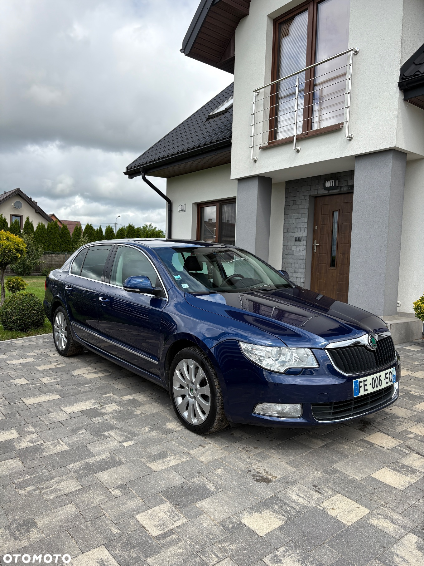 Skoda Superb 2.0 TDI Exclusive - 2