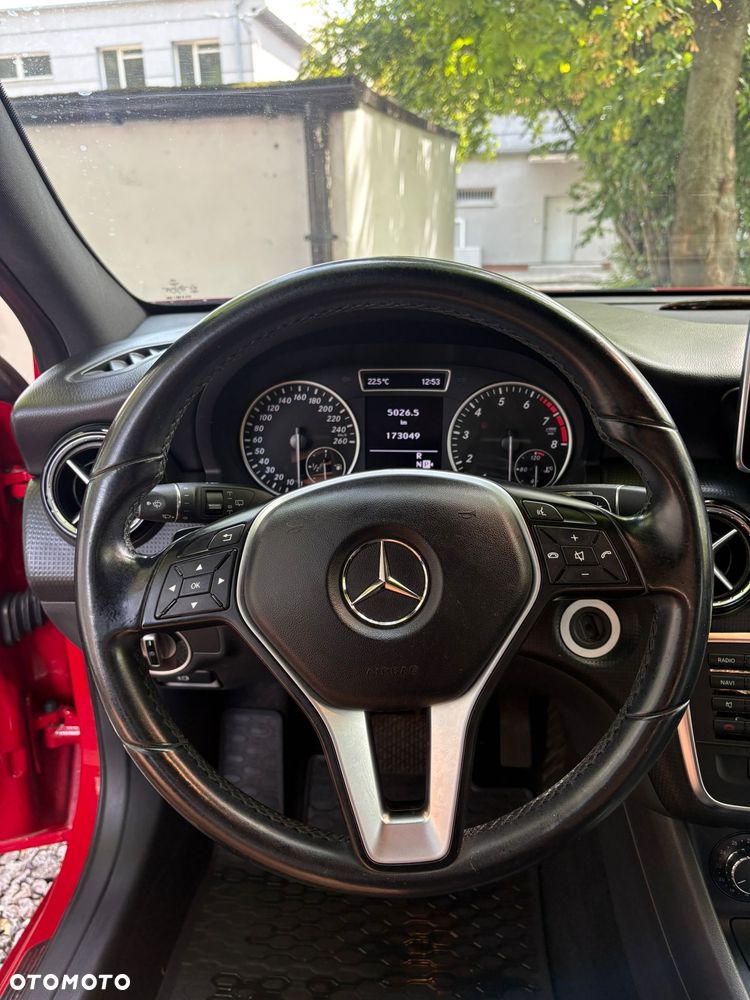Mercedes-Benz A-Class 2012 photo 5