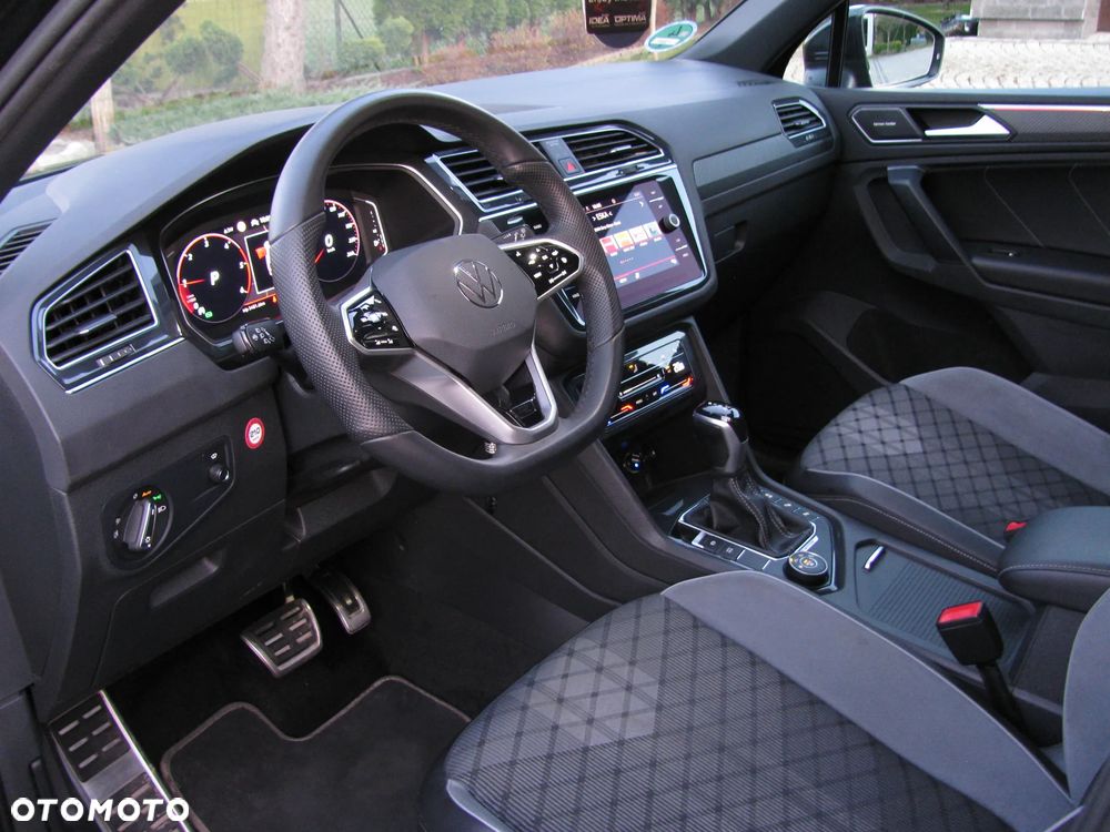 Volkswagen Tiguan 2.0 TDI SCR 4MotION DSG R-Line - 13