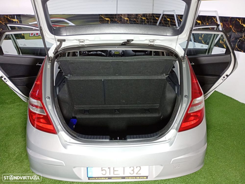 Hyundai i30 1.6 CRDI Classic - 24