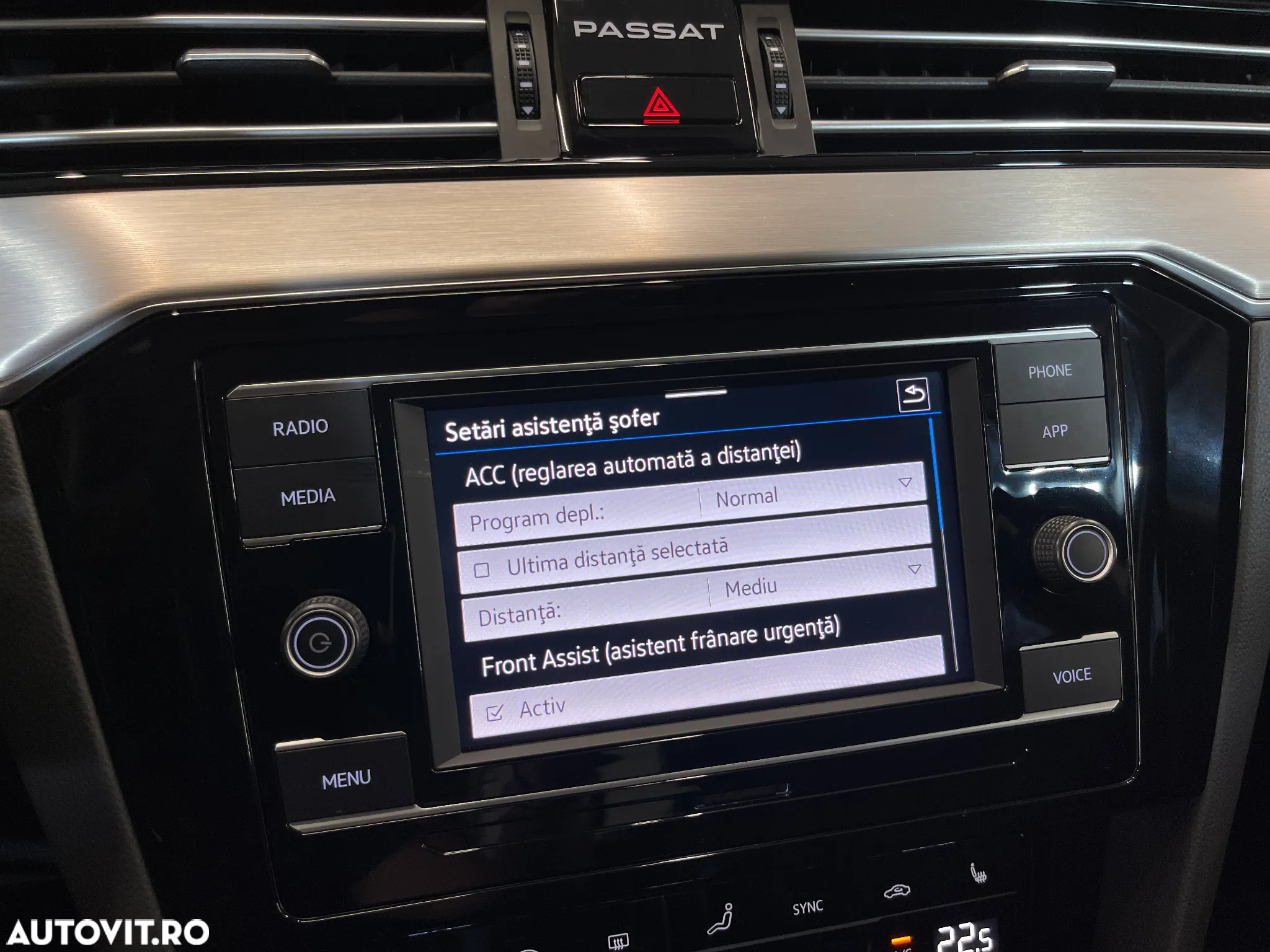 Volkswagen Passat 2.0 TDI DSG Highline - 16
