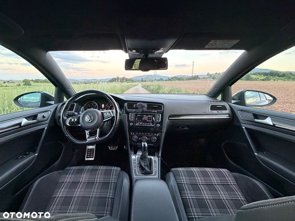 Volkswagen Golf 2.0 TDI BMT GTD DSG - 7