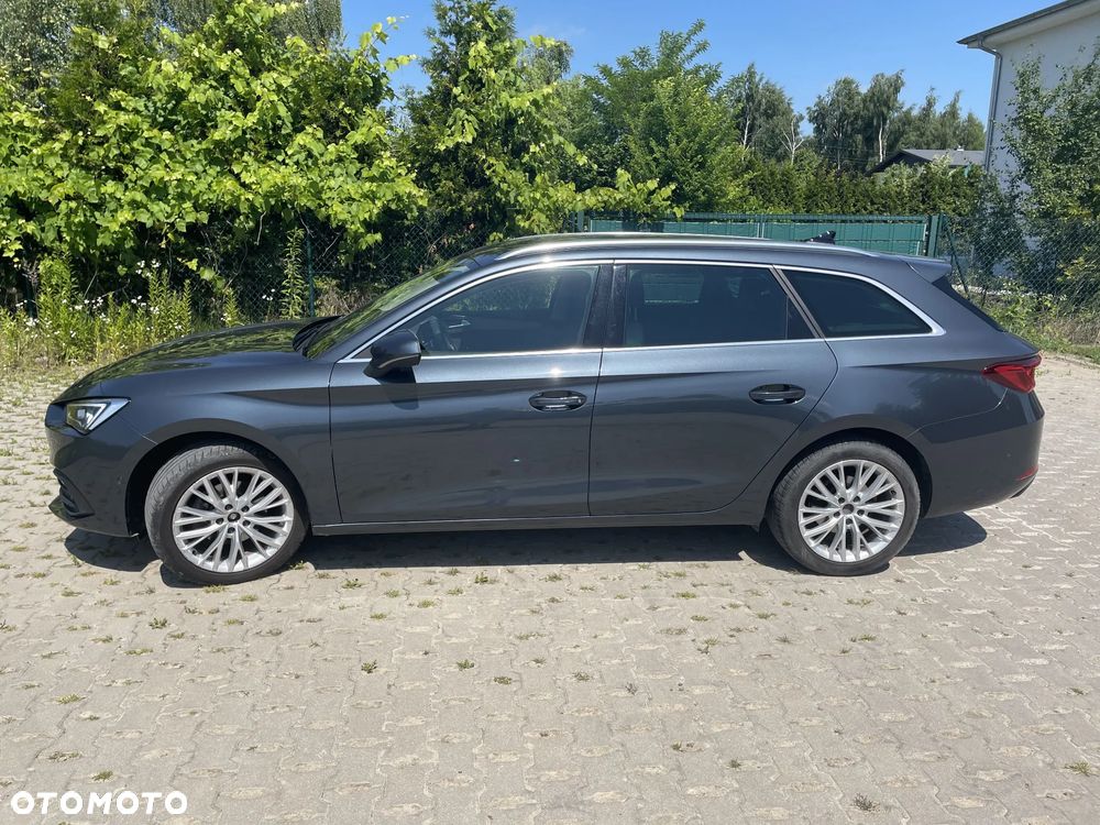 Seat Leon 1.5 eTSI Xcellence DSG - 2