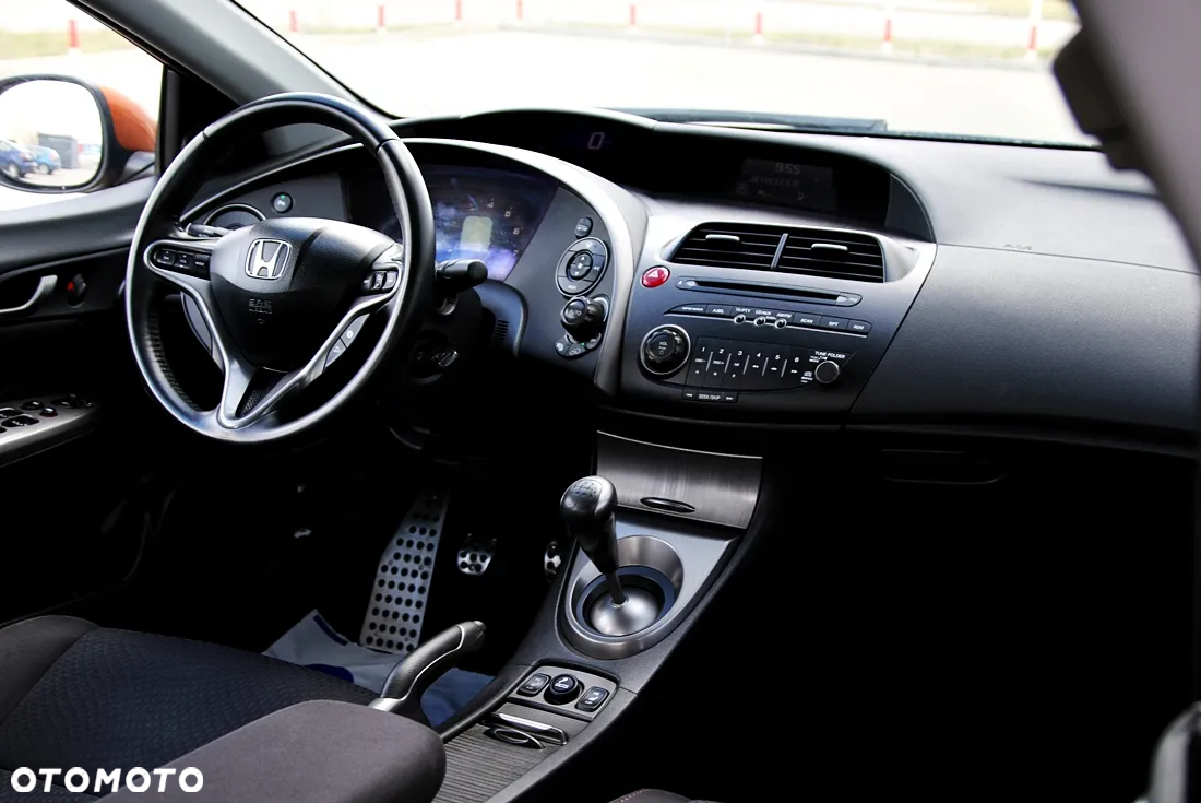 Honda Civic 1.8 Sport - 24