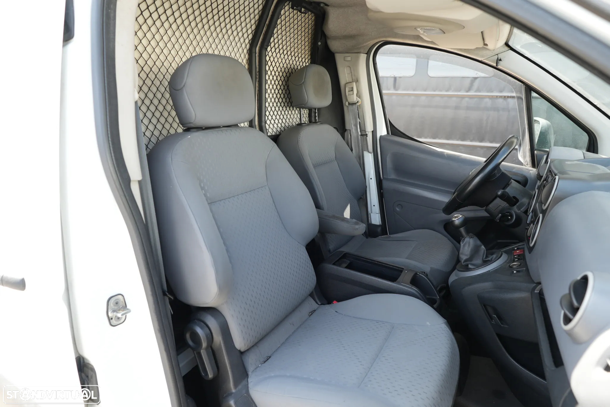 Citroën Berlingo Isotérmica 1.6HDI 90cv - 11
