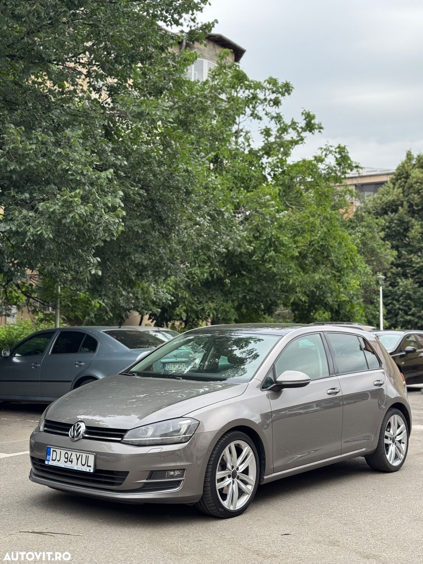 Volkswagen Golf 1.6 BlueTDI DSG Comfortline - 1