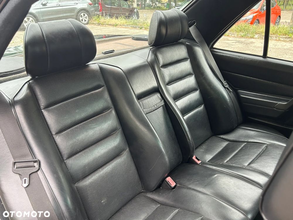 Mercedes-Benz W201 (190) - 20