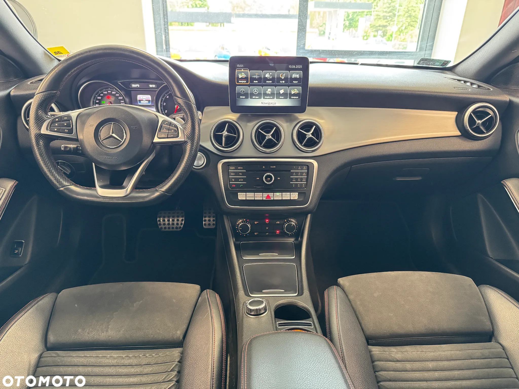 Mercedes-Benz CLA 200 7G-DCT - 5