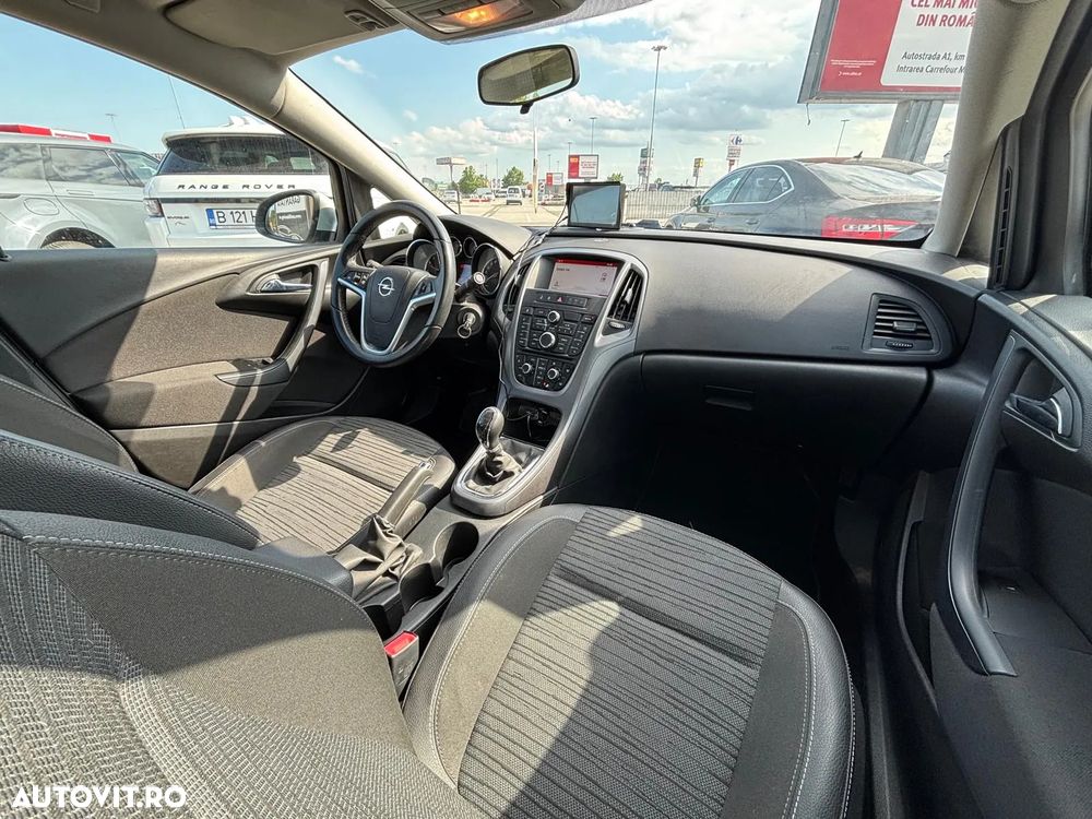 Opel Astra 1.4 Turbo ECOTEC Start/Stop Cosmo - 9